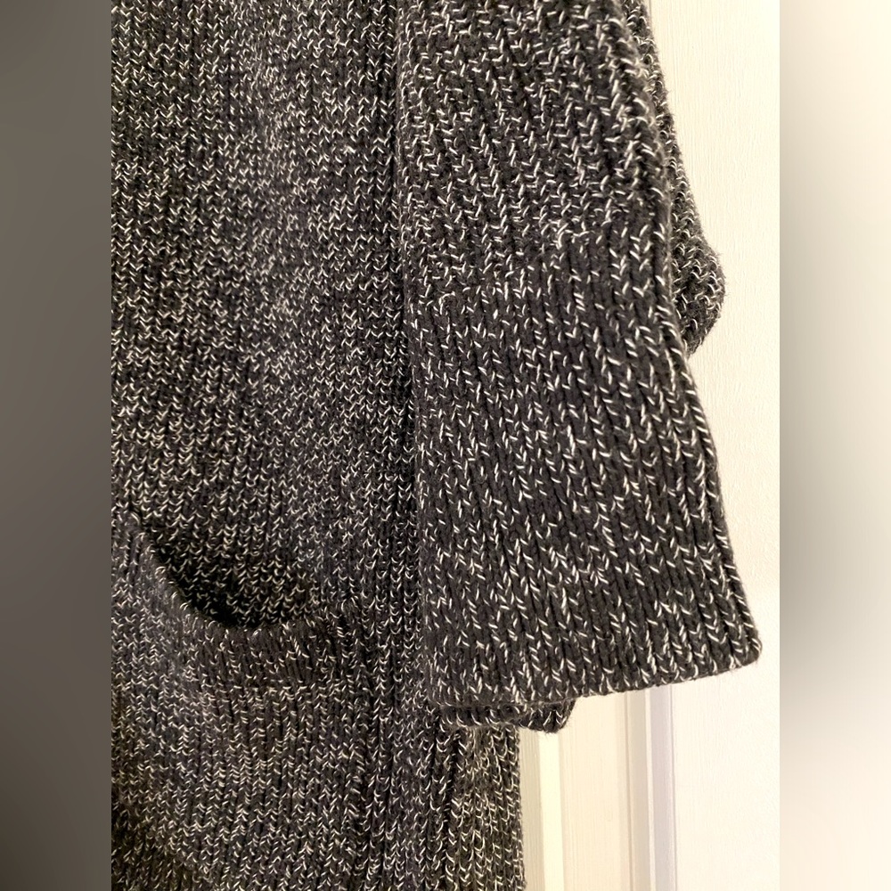 Gap Cardigan - Picture 3 of 3
